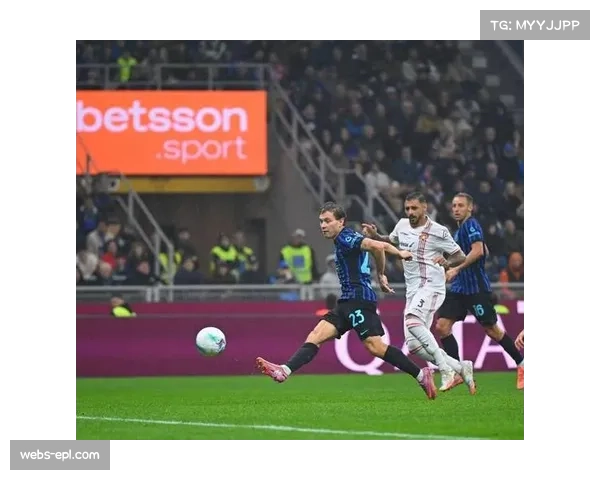 消息：国米训练基地向媒体开放15分钟，观察项目含防守战术演练